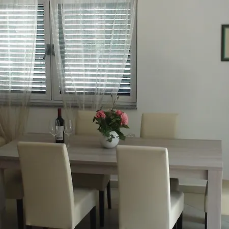 Apartments Eva Malinska Room photo